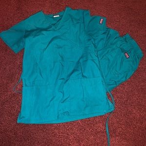 Teal Cherokee scrub set!